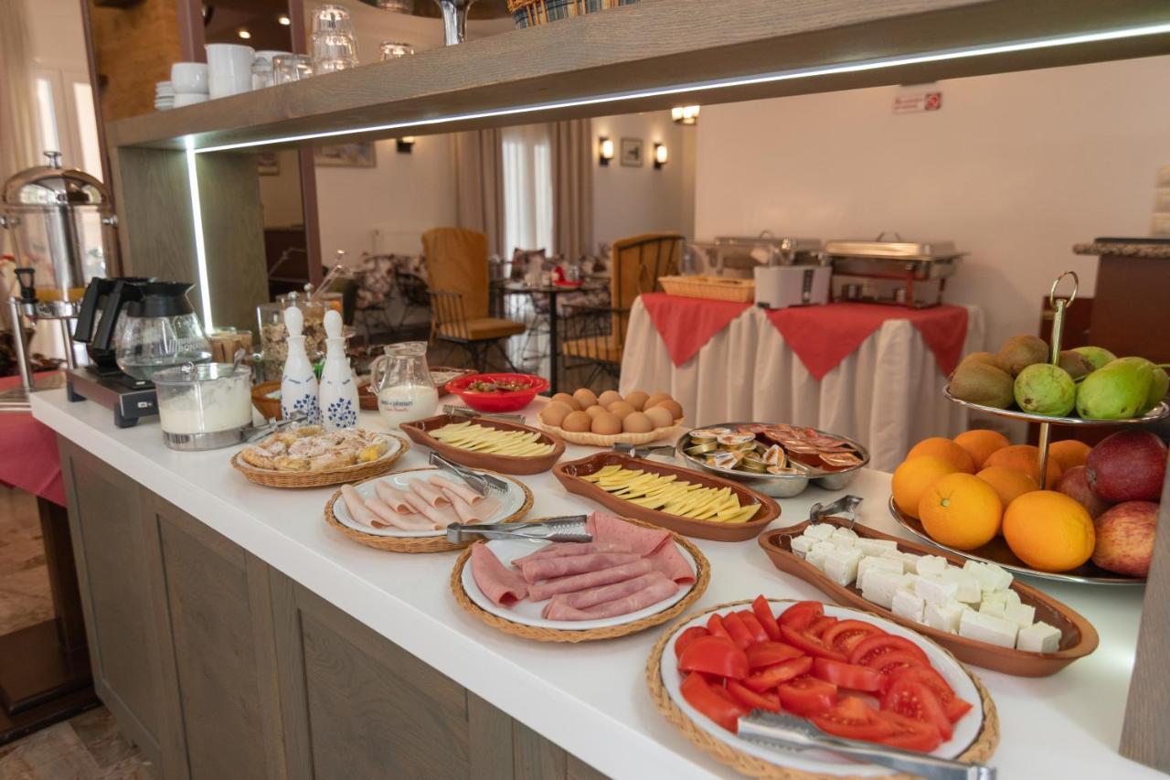 Aklidi Hotel Mytilíni Kültér fotó